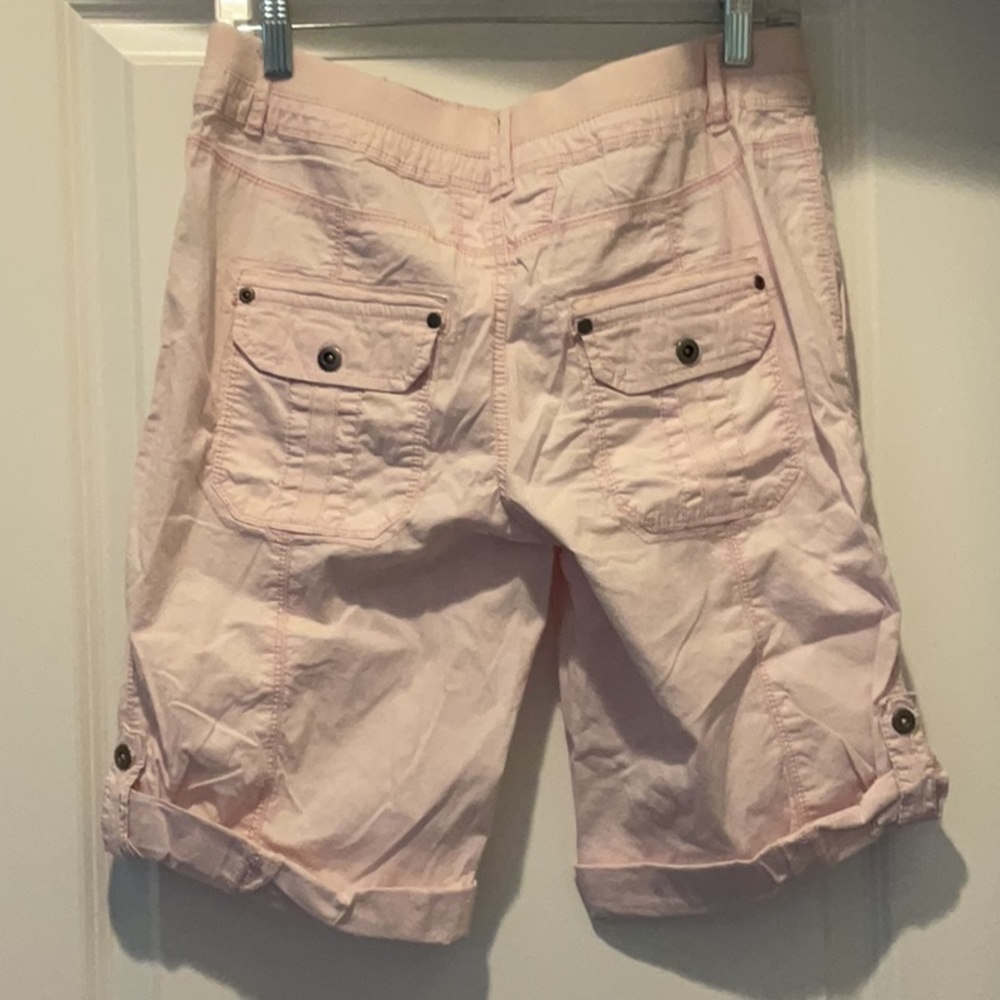 NWOT Khakis & Company Women's Pink Shorts - Picture 3 of 4